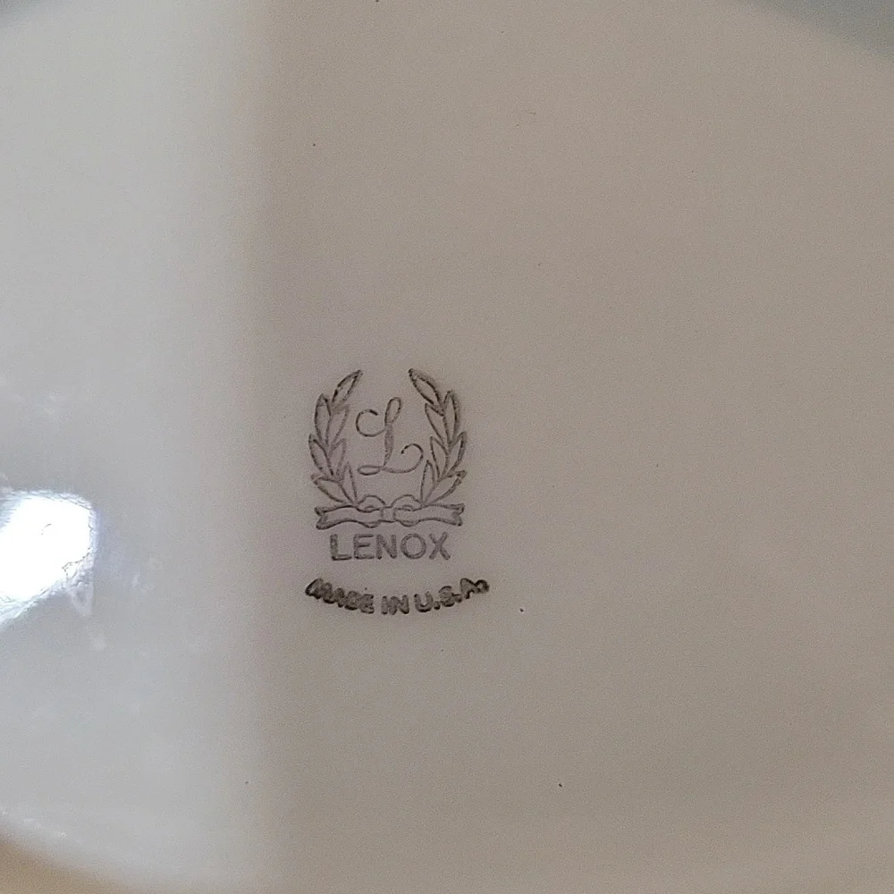 Vintage LENOX Bowl Soap Dish ~ Made in USA 5.75 x 3.5 inches